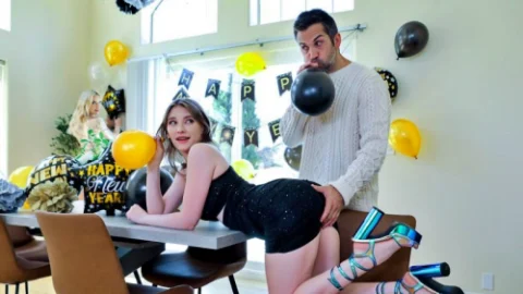 FAMILYSTROKES - Melody Marks